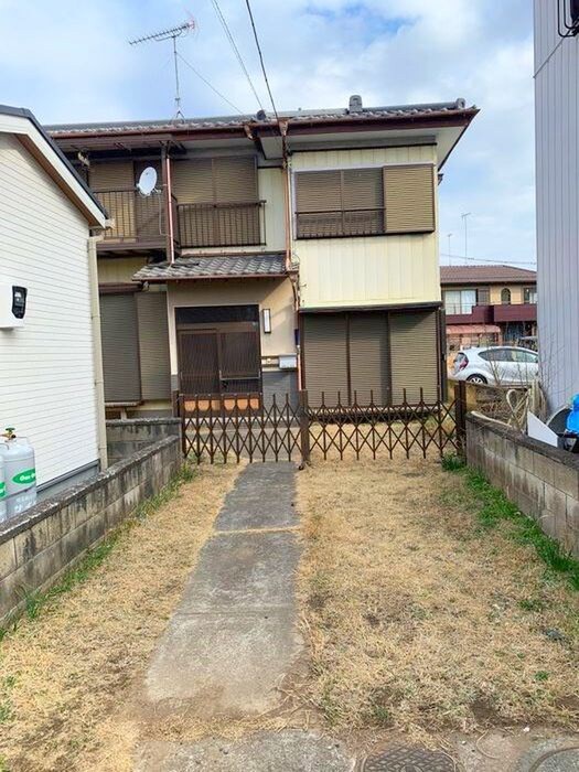 栗橋東3丁目貸家の物件外観写真