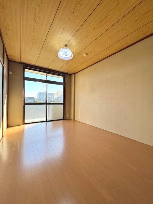 エステ－トドミ－ルの物件内観写真