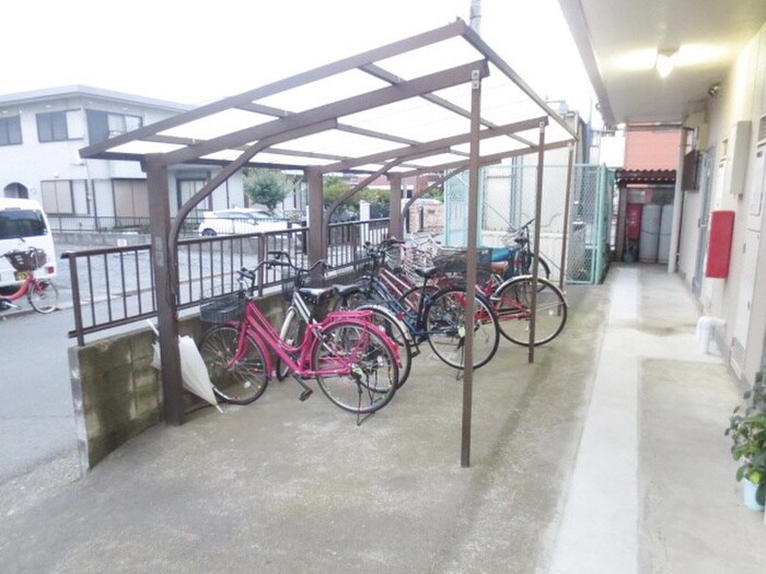 エステ－トドミ－ルの物件外観写真