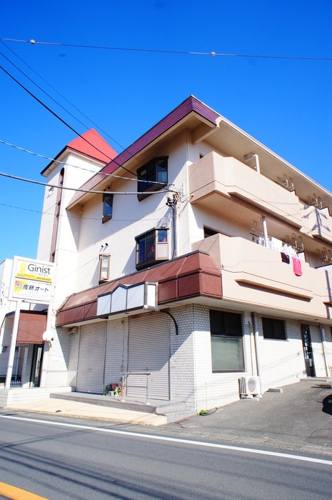 スプリングビルの物件外観写真