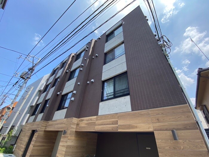 コンポジット渋谷本町の物件外観写真