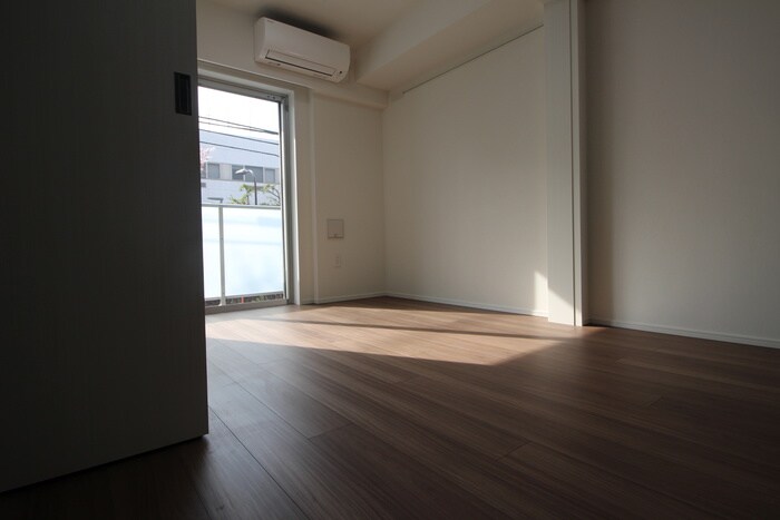 ラティエラ滝野川の物件内観写真