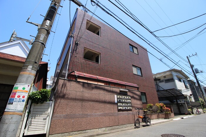 K２フラットの物件外観写真