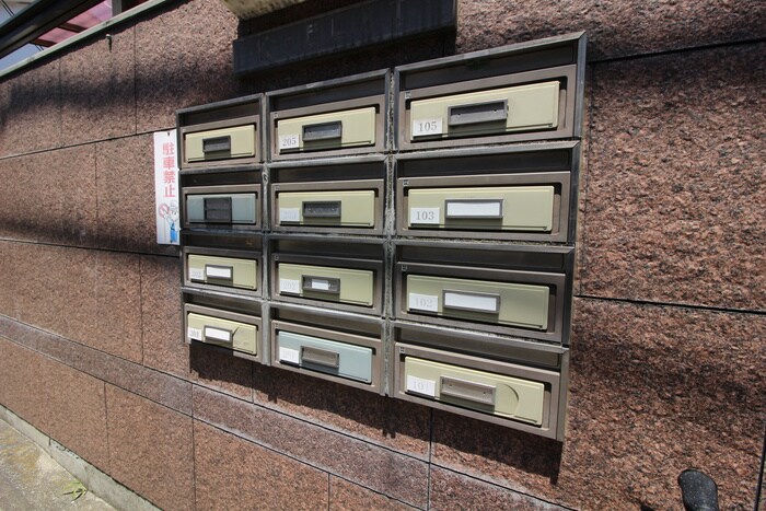 K２フラットの物件外観写真