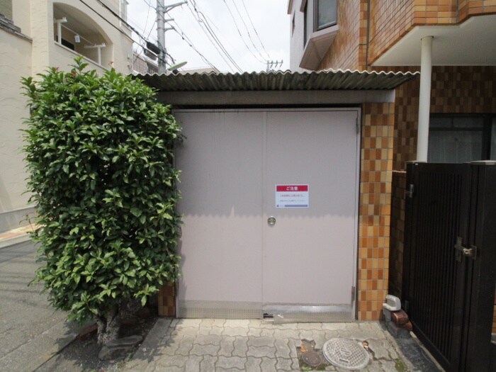 アミティ－烏山の物件外観写真