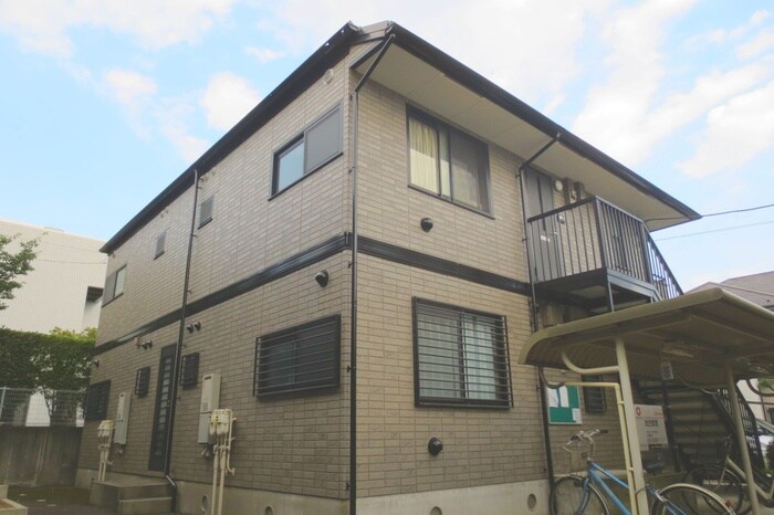 ドエルカルミアＢの物件外観写真