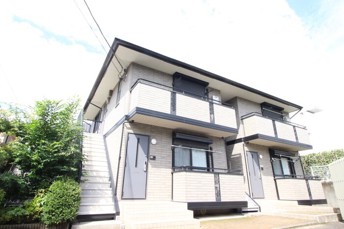 ドエルカルミアＢの物件外観写真