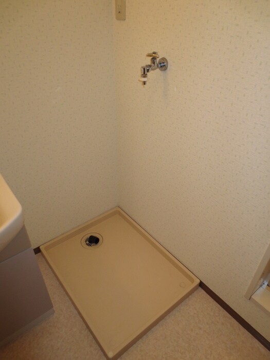 ドエルカルミアＢの物件内観写真