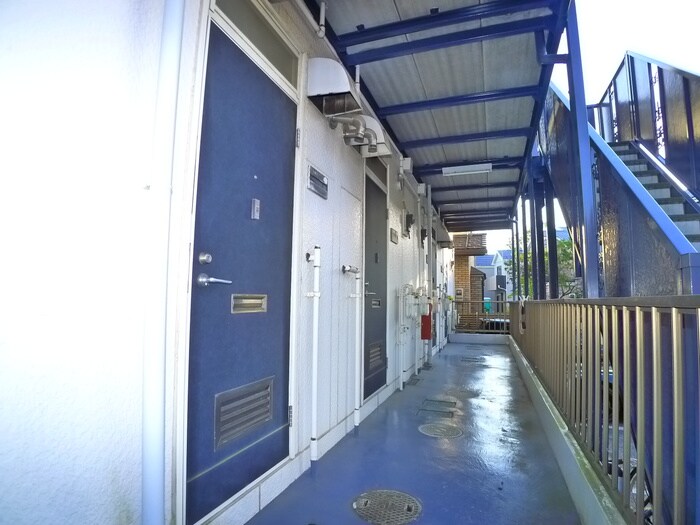 パ－クサイドハイツの物件外観写真