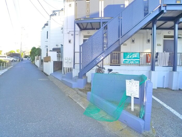 パ－クサイドハイツの物件外観写真