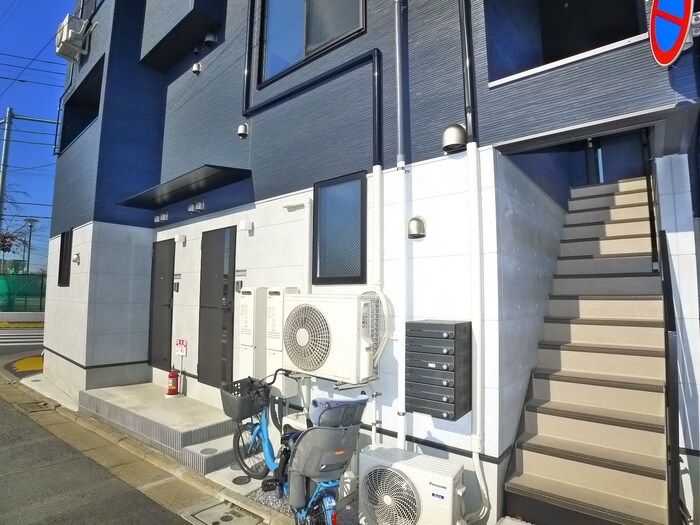 アロハビルの物件外観写真