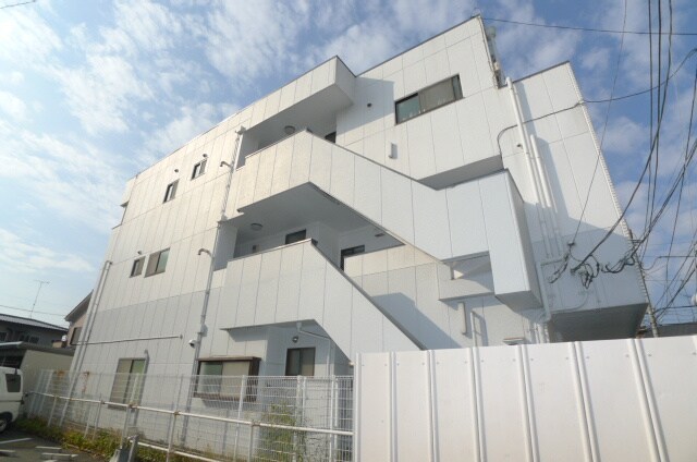 シルクハイツの物件外観写真