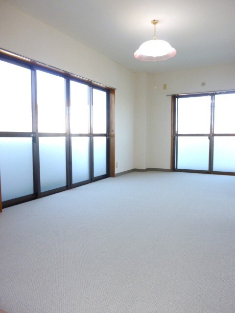 シルクハイツの物件内観写真