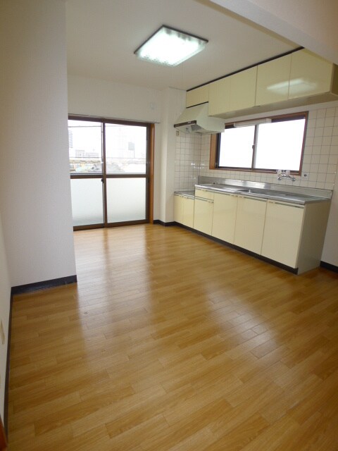 シルクハイツの物件内観写真