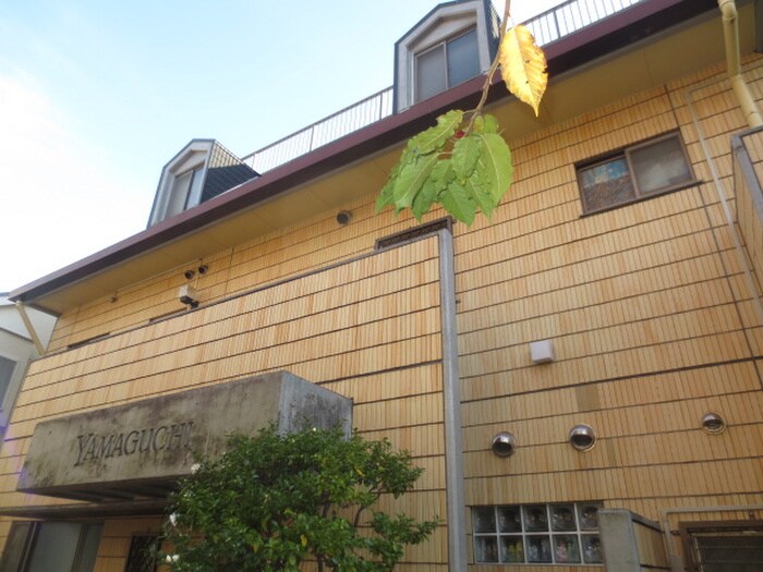 フォレストコ－トヤマグチの物件外観写真