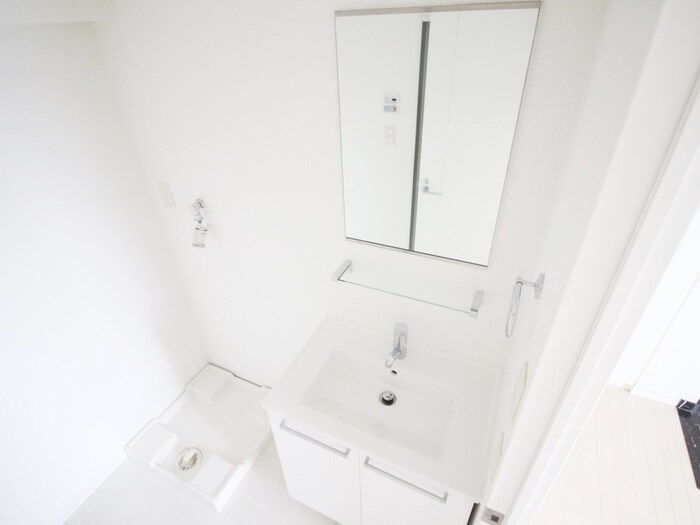 Vita Rose CQ Residence(701)の物件内観写真