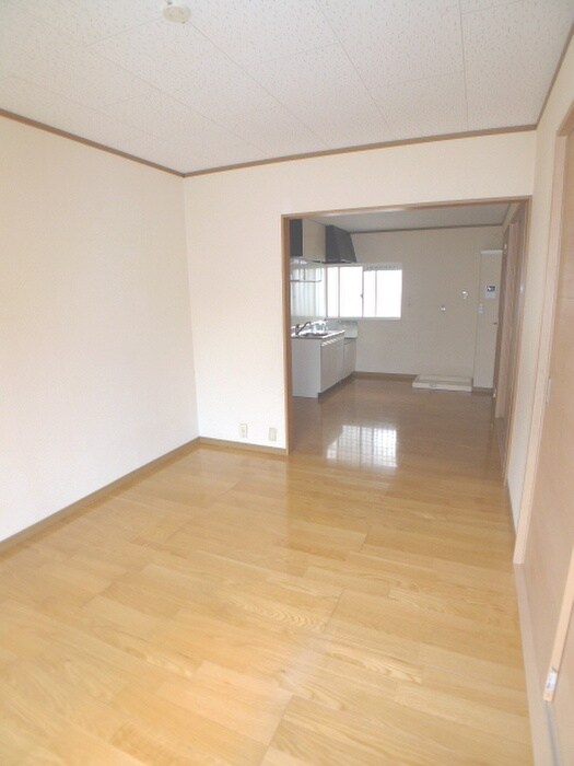 エメラルドハイツの物件内観写真