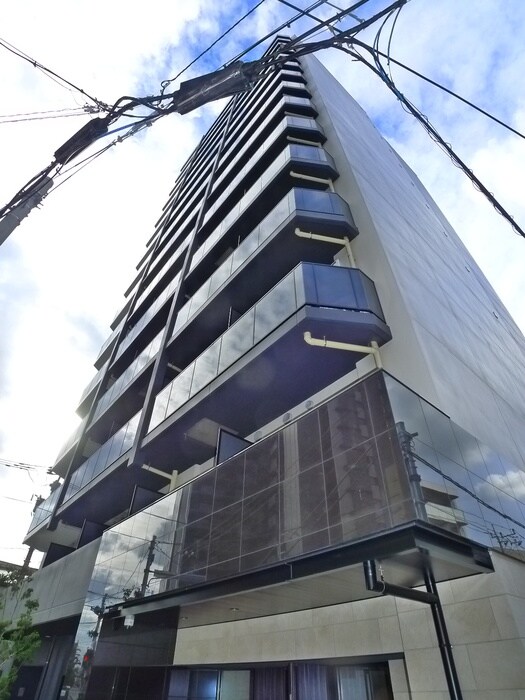 S-RESIDENCE松戸Iriseの物件外観写真