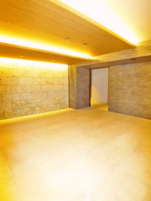 S-RESIDENCE松戸Iriseの物件外観写真