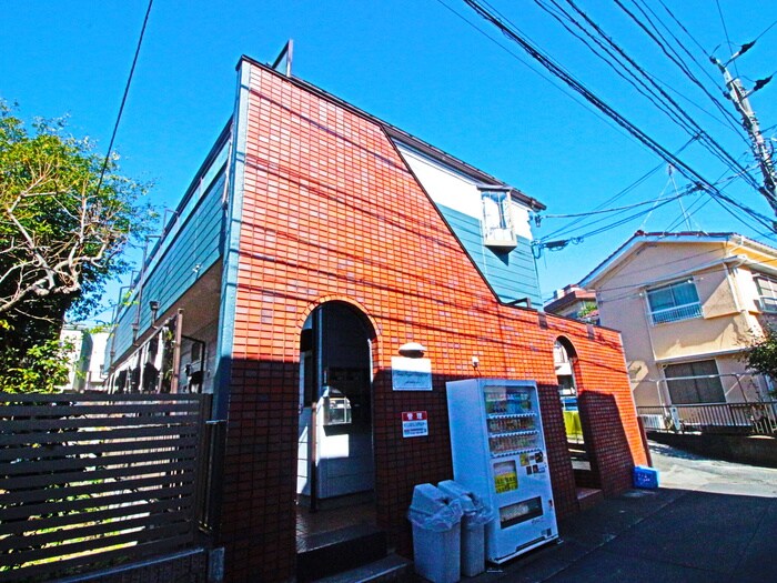 多摩ロイヤルハイツＡの物件外観写真