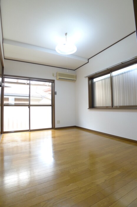 ヒバリヒルズの物件内観写真