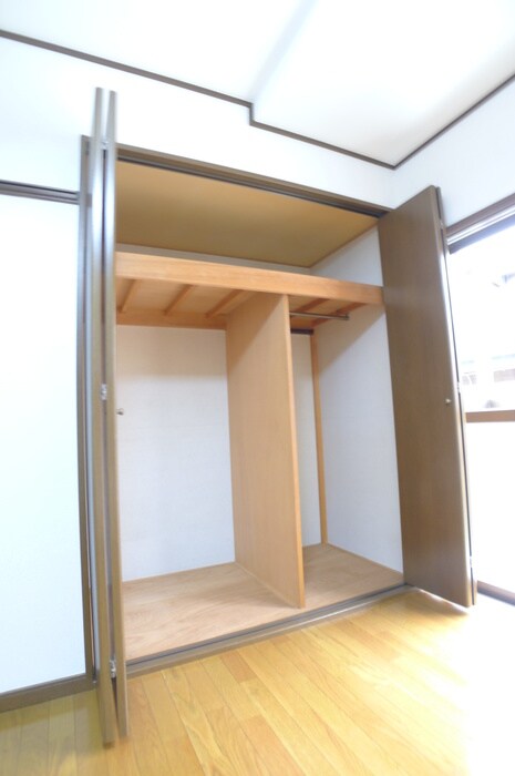 ヒバリヒルズの物件内観写真