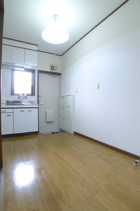 ヒバリヒルズの物件内観写真