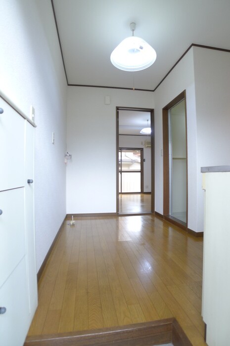 ヒバリヒルズの物件内観写真