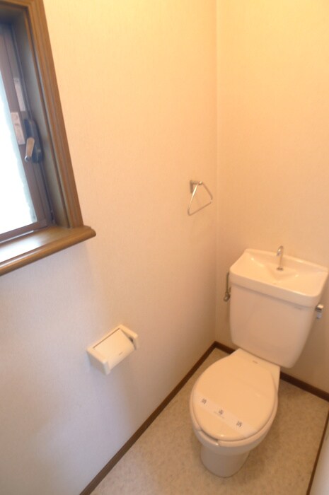 ヒバリヒルズの物件内観写真