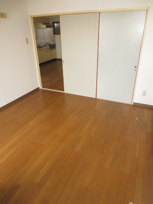 スカイコートイレブンの物件内観写真