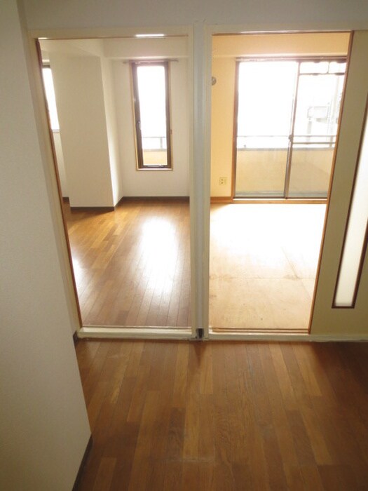 スカイコートイレブンの物件内観写真