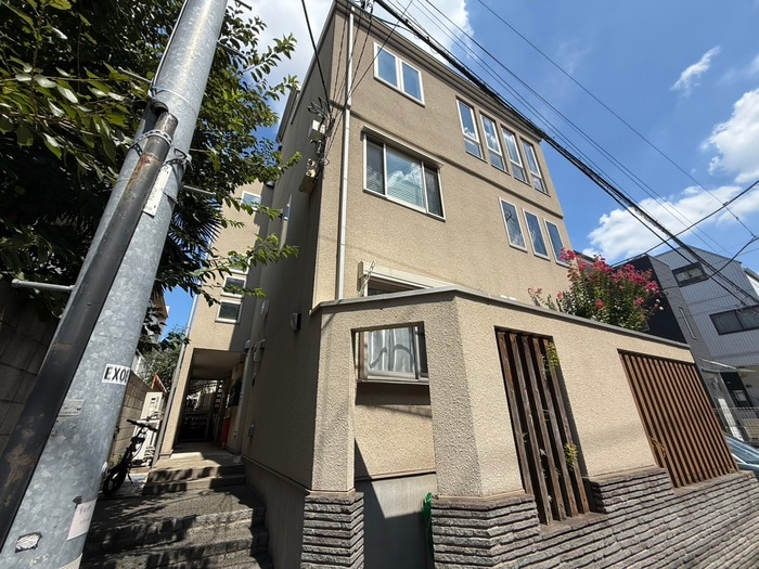 カ－サ北沢の物件外観写真