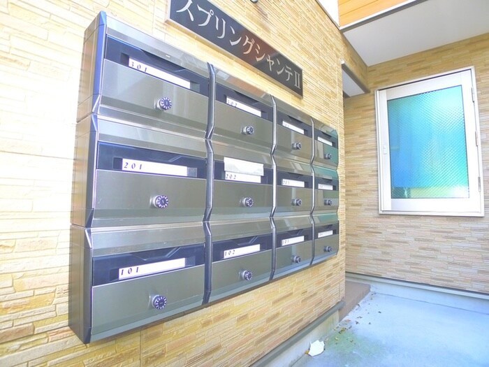 スプリングシャンテⅡの物件外観写真