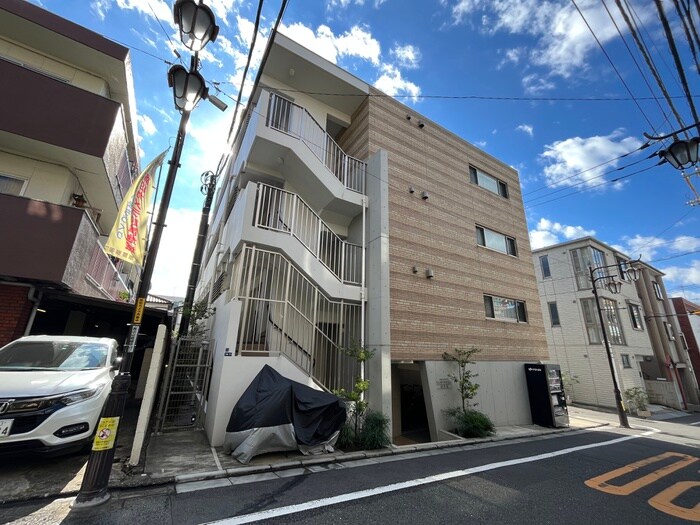 ベルフェリーク西小山の物件外観写真