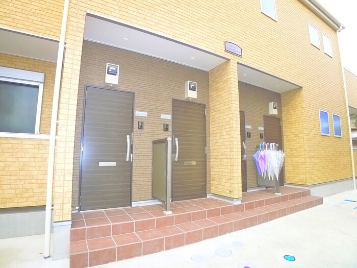 アムールトミーパレスⅢの物件外観写真