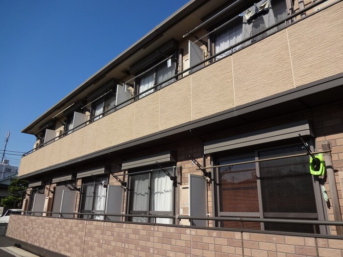 メイフラットの物件外観写真