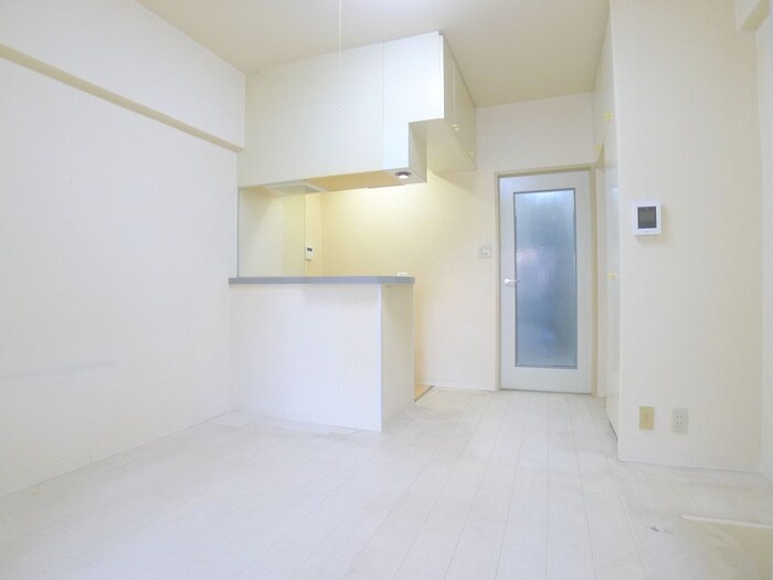 ユタカローズガーデンの物件内観写真