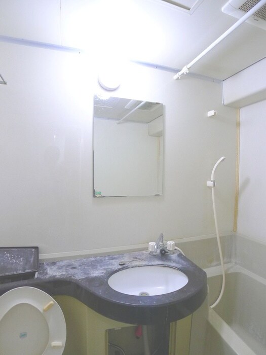 ユタカローズガーデンの物件内観写真