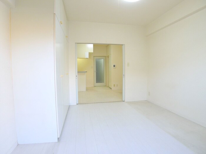 ユタカローズガーデンの物件内観写真