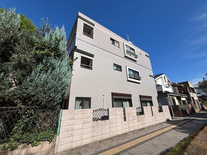 パンド－ラ御殿山の物件外観写真