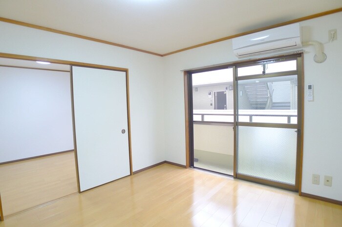 アシザワマンションの物件内観写真