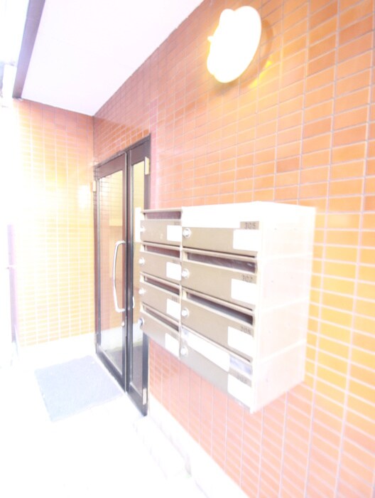 マンション川口の物件外観写真