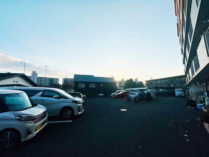 リベルテ・メノユの物件外観写真