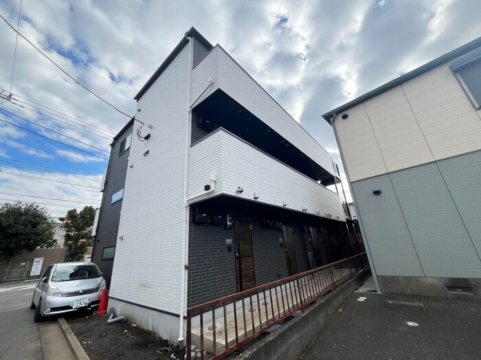 ルミエールいずみ中央の物件外観写真