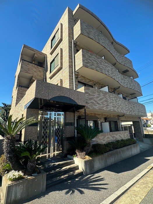 コートアミュールの物件外観写真