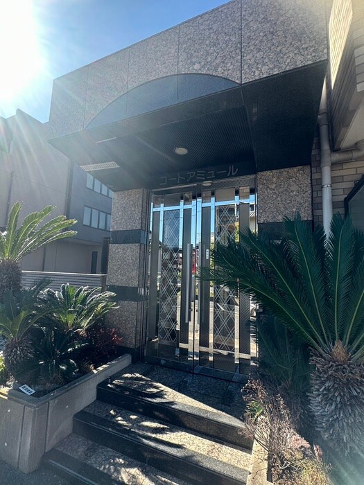 コートアミュールの物件外観写真