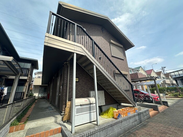 インスパイアの物件外観写真