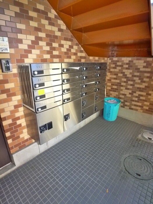 エム・センチュリ―の物件外観写真