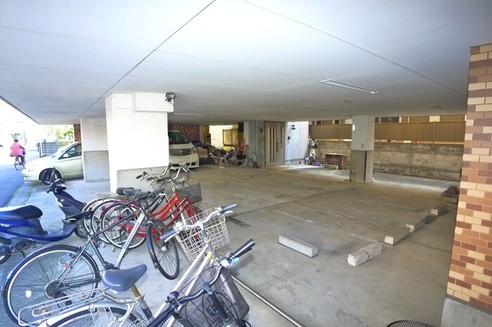 エム・センチュリ―の物件外観写真