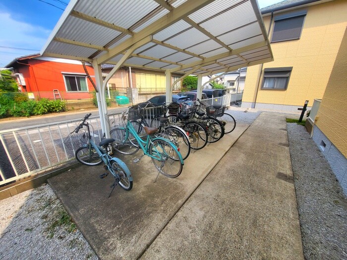 C‘EST　LA　VIE　Aの物件外観写真